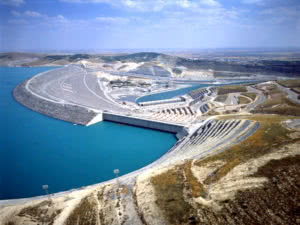 atatürk barajı bitmiş hali